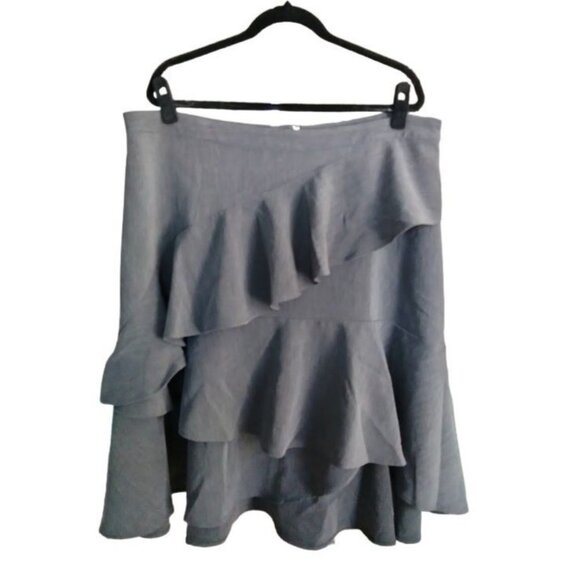 Vince Camuto Size 18W Skirt Grey Asymmetrical Ruffle With Back Zipper - Picture 2 of 8